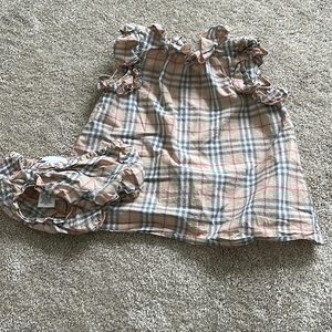 Baby Burberry dress size 80 European (12-24 months US)